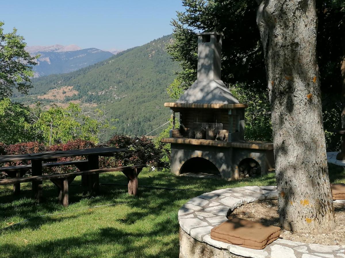 Ξενώνας Το Πατρικό Karia  Exterior photo